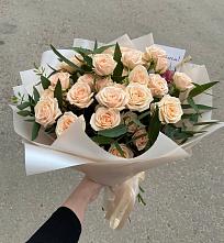 Букет Кремовые розы Латте в Веселоярске