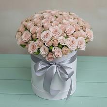 Цветочная композиция из Розы в шляпной коробке в Веселоярске