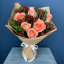 Букет цветов из:  Розы и Альстромерии в Веселоярске