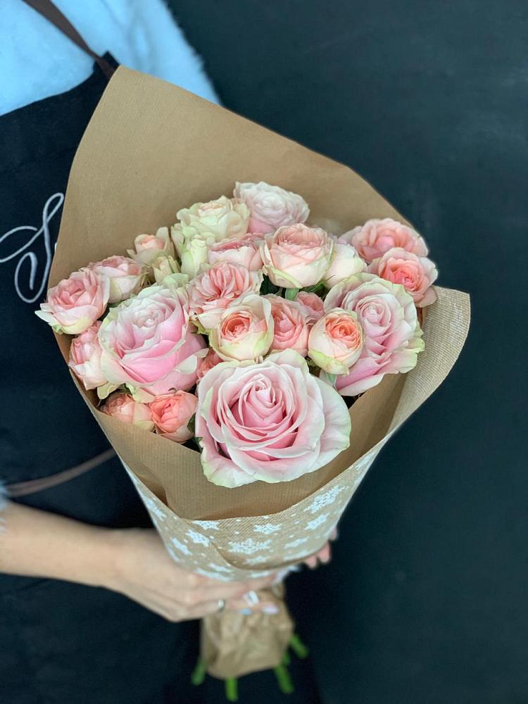 Букет цветов из: Хризантемы и Розы в Веселоярске