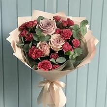 Букет цветов из:  Гвоздики и Розы в Веселоярске