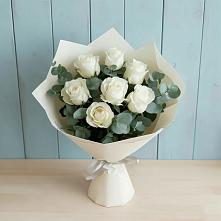 Букет Белые розы в Эвкалипте в Веселоярске