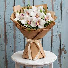 Букет цветов из:  Орхидеи и Розы в Веселоярске
